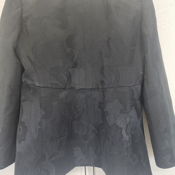 Armani collezioni woman floral Embossed black blazer size 8 - Picture 5 of 15